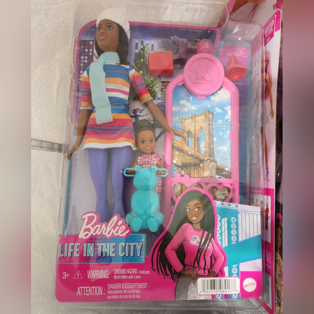 NIB. BARBIE Big City Big Dreams Doll & Music Studio